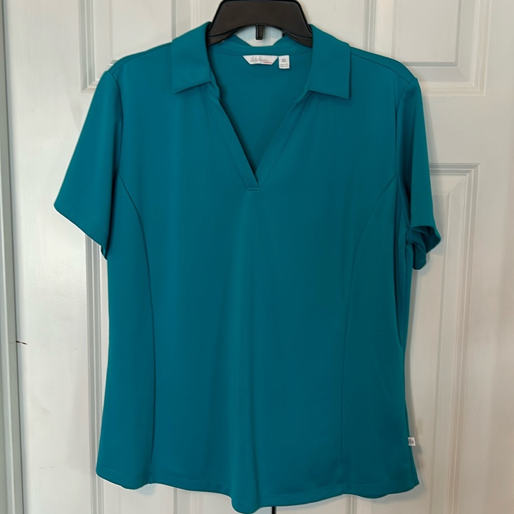 Lady Hagen V neck Golf Shirt
